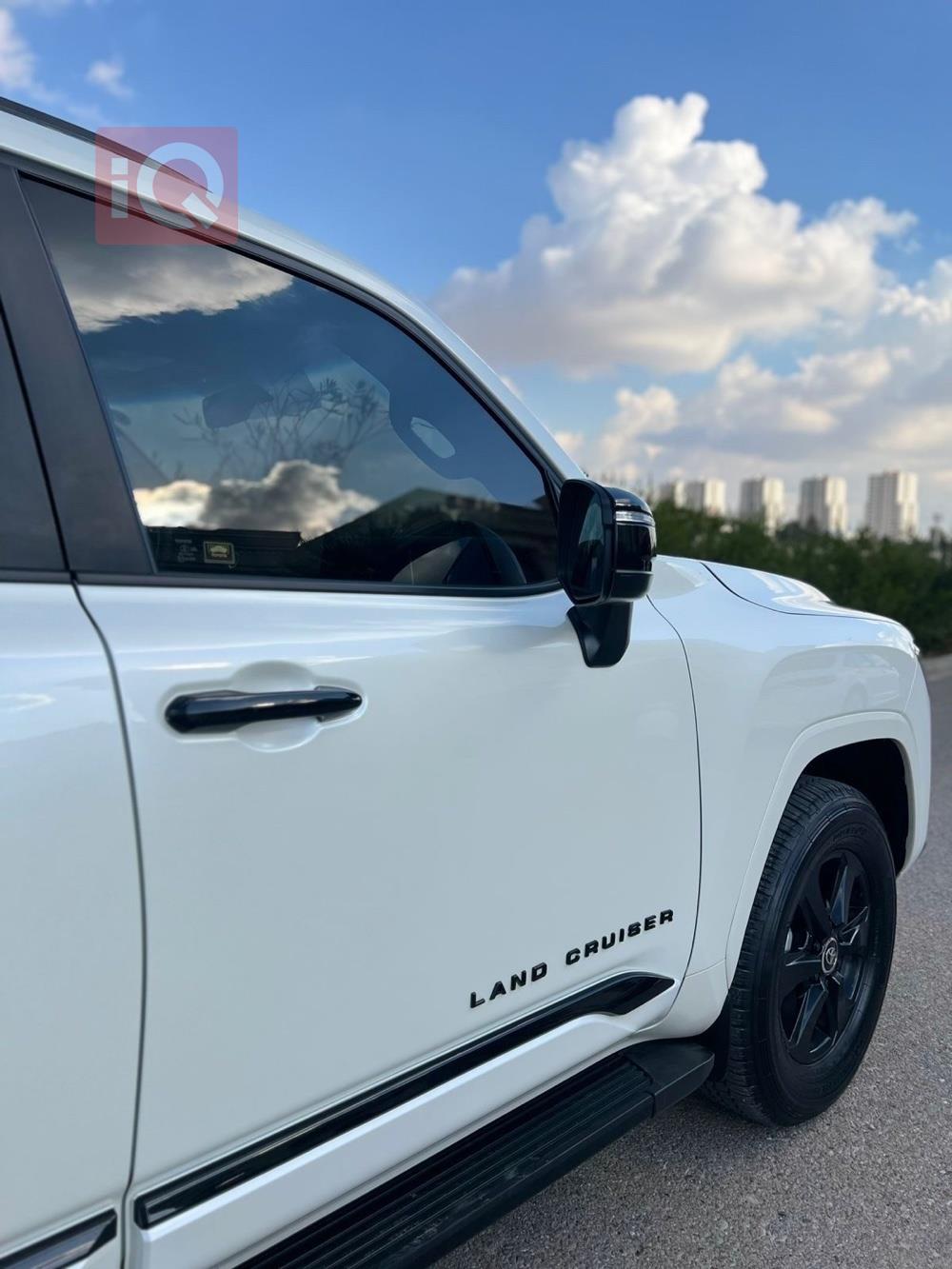 تويوتا لاندكروزر